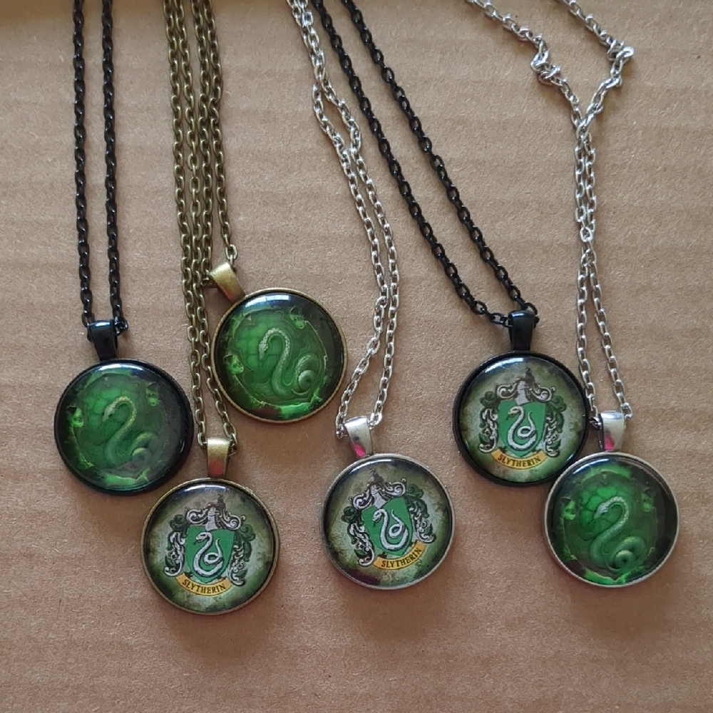 Green Slytherin Pendant Necklace Set